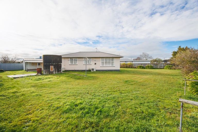 Photo of property in 33 Holland Crescent, Bulls, 4818