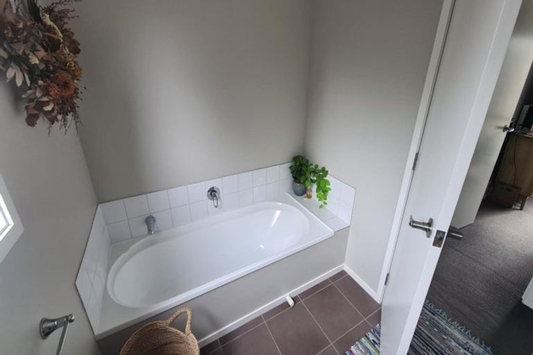 Photo of property in 26a Bale Place, Havelock North, 4130