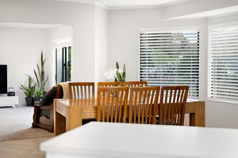 Photo of property in 25 Dallinger Street, St Andrews, Hamilton, 3200