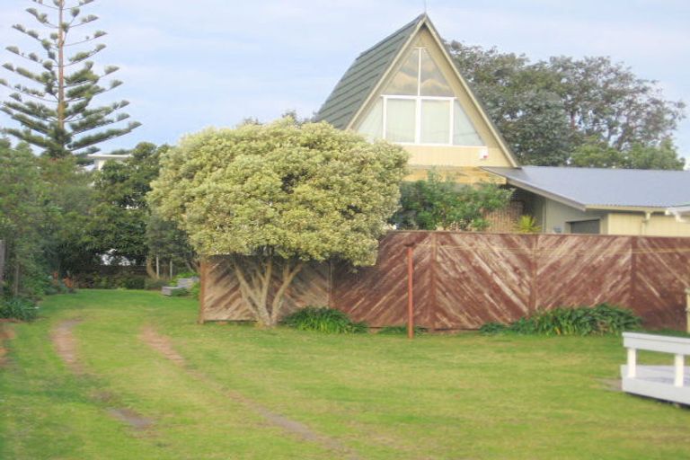 Photo of property in 412b Rangi Avenue, Whangamata, 3620