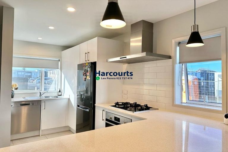 Photo of property in 8 Recovery Road, Papakura, 2110