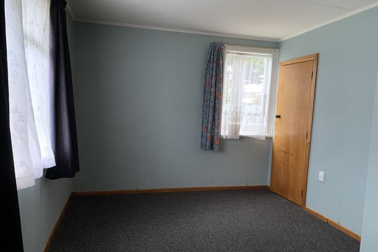 Photo of property in 15 Te Rangitautahanga Road, Turangi, 3334