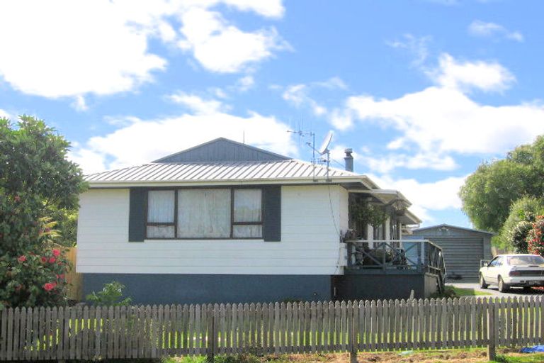 Photo of property in 6 Wembley Place, Richmond Heights, Taupo, 3330