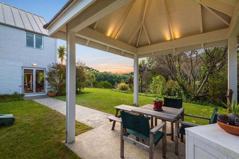 Photo of property in 102 Blackbridge Road, Dairy Flat, Albany, 0794