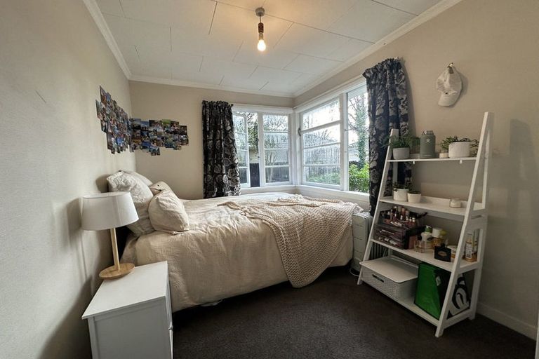 Photo of property in 43 Kirkwood Avenue, Upper Riccarton, Christchurch, 8041