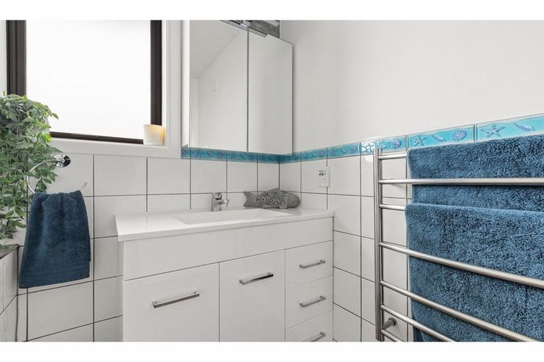 Photo of property in 18 Digby Place, Bromley, Christchurch, 8062