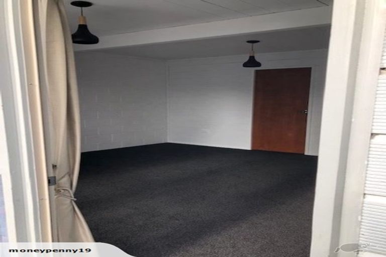 Photo of property in 12b Woodleigh Street, Frankleigh Park, New Plymouth, 4310