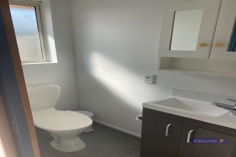 Photo of property in 287a Riccarton Road, Upper Riccarton, Christchurch, 8041