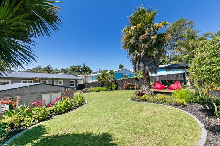 Photo of property in 63 Saffron Street, Birkdale, Auckland, 0626