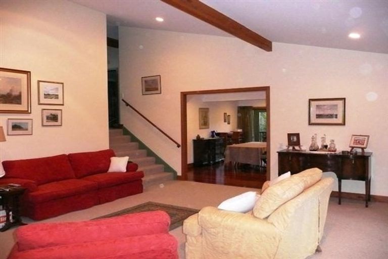 Photo of property in 52 Tram Valley Road, Swanson, Auckland, 0614