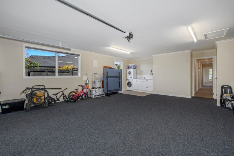 Photo of property in 28 Rotomanu Place, Pyes Pa, Tauranga, 3112