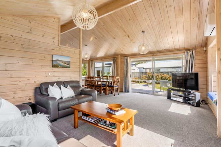 Photo of property in 16 The Dunes, Pauanui, Hikuai, 3579