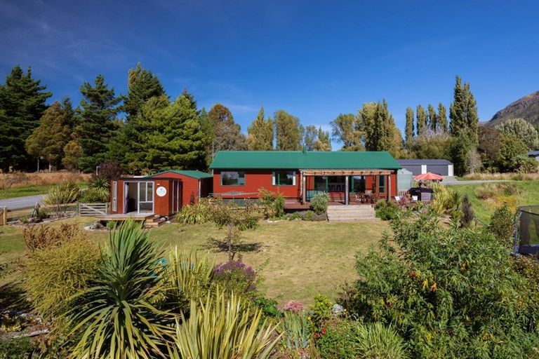 Photo of property in 2 Hector Close, Kingston, Athol, 9793