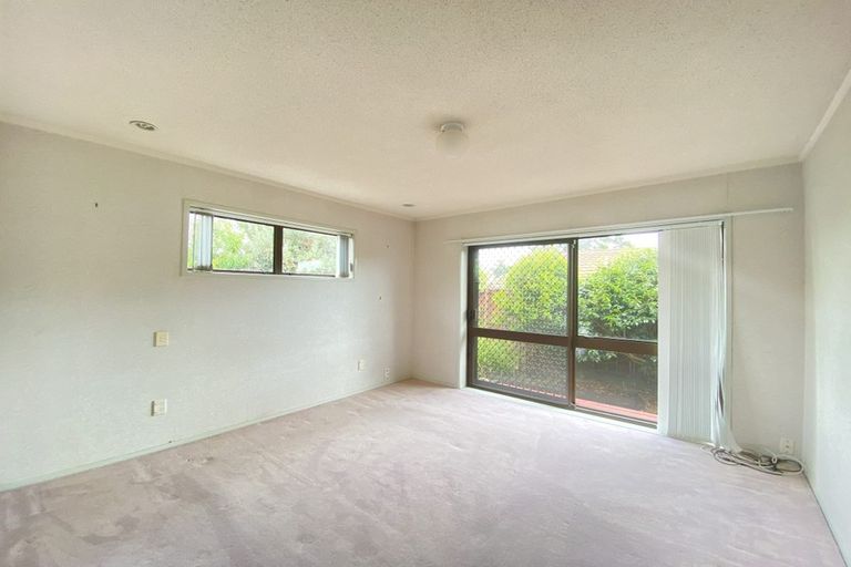 Photo of property in 36 Cromdale Avenue, Highland Park, Auckland, 2010