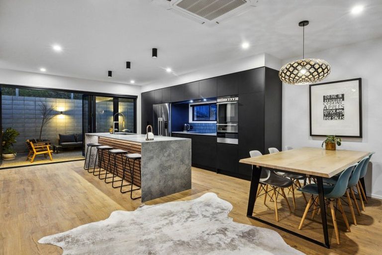 Photo of property in 1/2 Clayton Street, Saint Clair, Dunedin, 9012