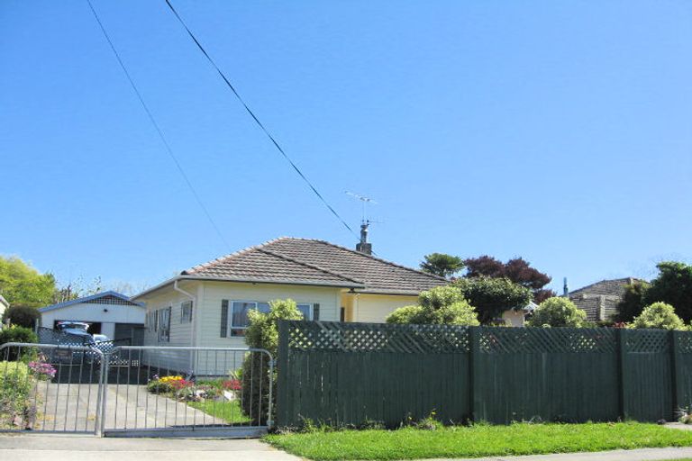 Photo of property in 18 Marsden Road, Stoke, Nelson, 7011