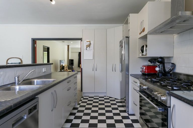 Photo of property in 10 Rereahu Avenue, Hatepe, Turangi, 3382