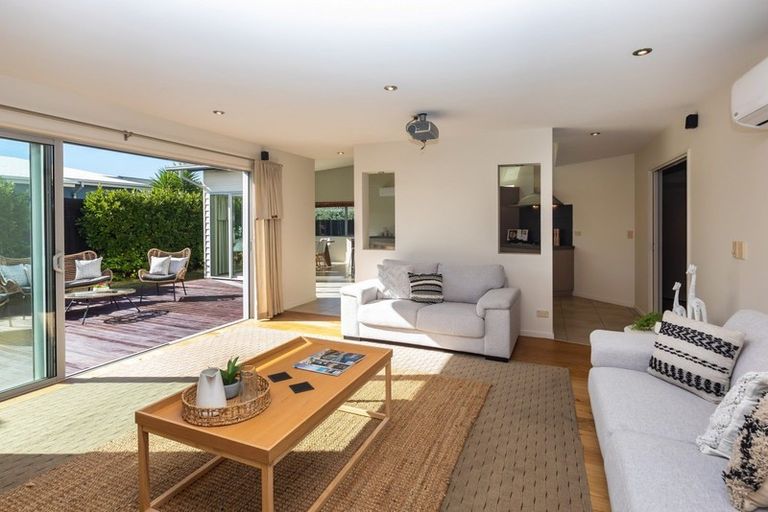 Photo of property in 12 Sandalwood Place, Waimairi Beach, Christchurch, 8083