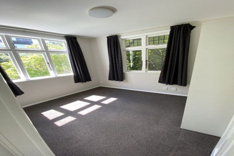 Photo of property in 4a Easdale Street, Kelburn, Wellington, 6012