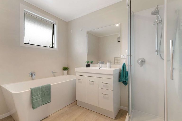 Photo of property in 4c Oak Avenue, Nawton, Hamilton, 3200