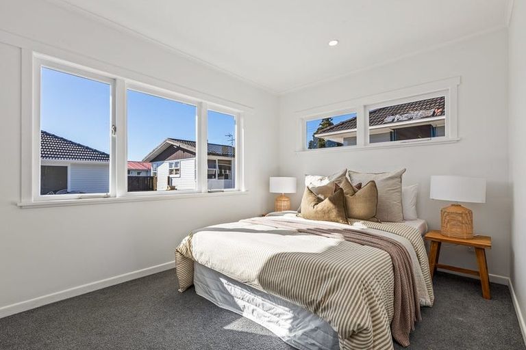 Photo of property in 17b Hamurana Place, Te Atatu Peninsula, Auckland, 0610