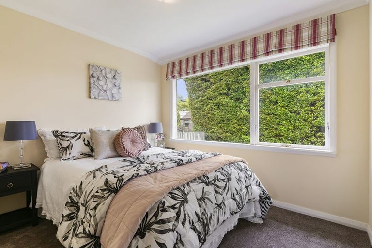 Photo of property in 104 Mellons Bay Road, Mellons Bay, Auckland, 2014