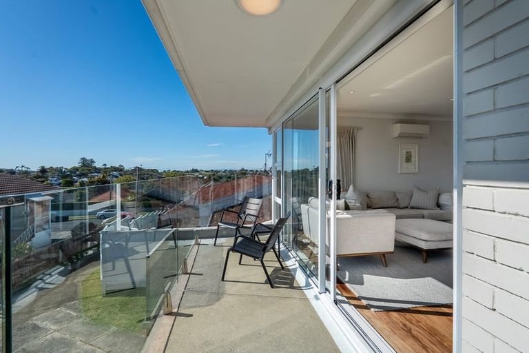 Photo of property in 3/7 Onepoto Road, Hauraki, Auckland, 0622