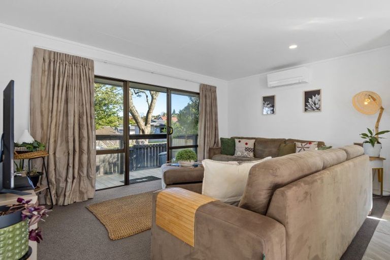 Photo of property in 6a Pokapu Place, Bethlehem, Tauranga, 3110