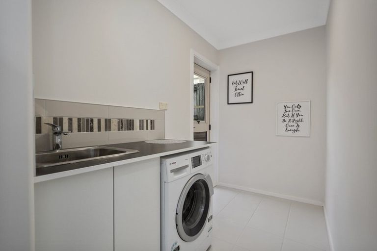 Photo of property in 15 Rochester Place, Bethlehem, Tauranga, 3110