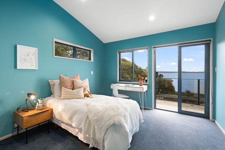 Photo of property in 96 Harbour View Road, Point Chevalier, Auckland, 1022