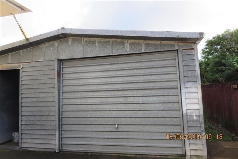 Photo of property in 16 Ascot Avenue, Henderson, Auckland, 0610