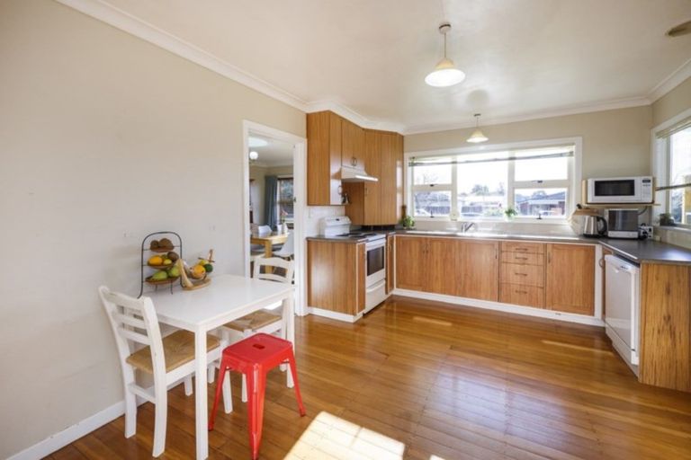 Photo of property in 5 Sheffield Street, Awapuni, Palmerston North, 4412