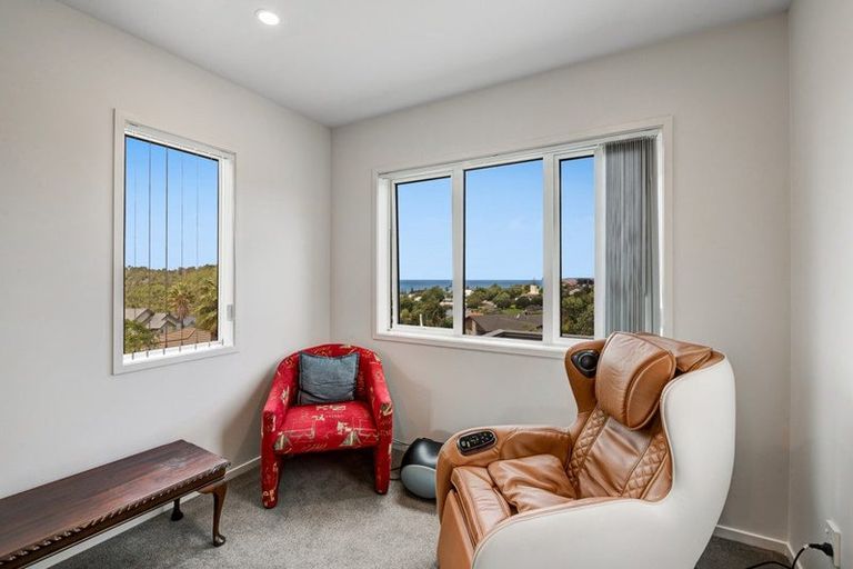 Photo of property in 8 Rakau Views, Orewa, 0931