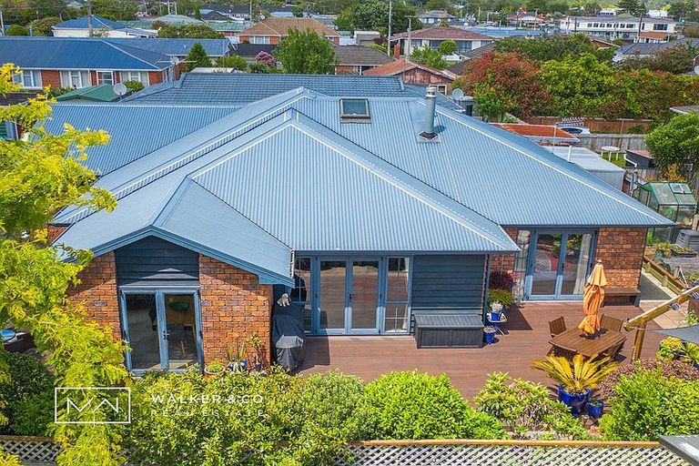 Photo of property in 39 Ebdentown Street, Ebdentown, Upper Hutt, 5018