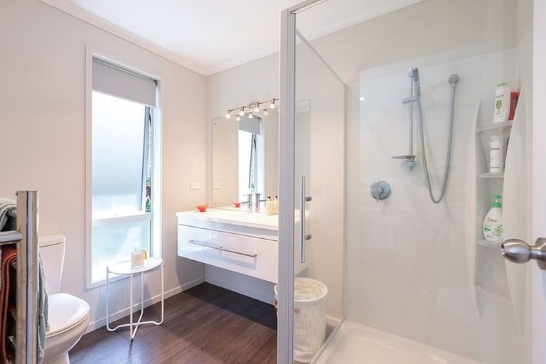 Photo of property in 9 Muncaster Road, Snells Beach, 0920