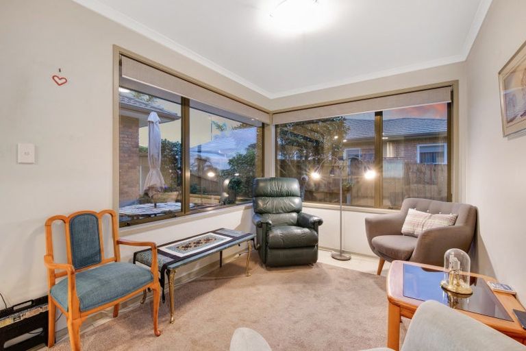 Photo of property in 49 Chesterfield Way, Orewa, 0931