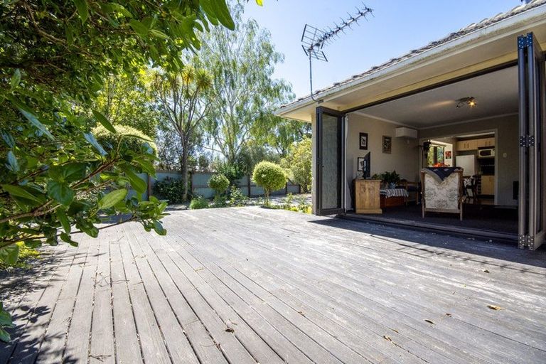 Photo of property in 5 Collins Drive, Waikuku Beach, 7402