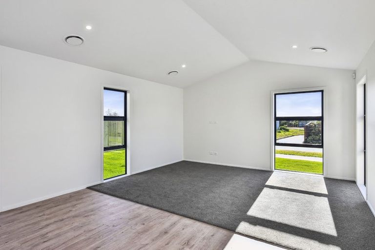 Photo of property in 23 Hudson Place, Paraparaumu, 5032