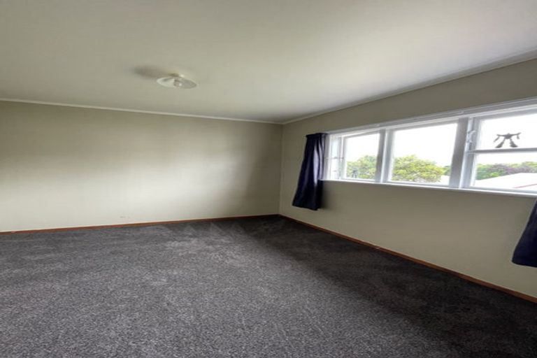 Photo of property in 2/18 Eldon Grove, Taita, Lower Hutt, 5019