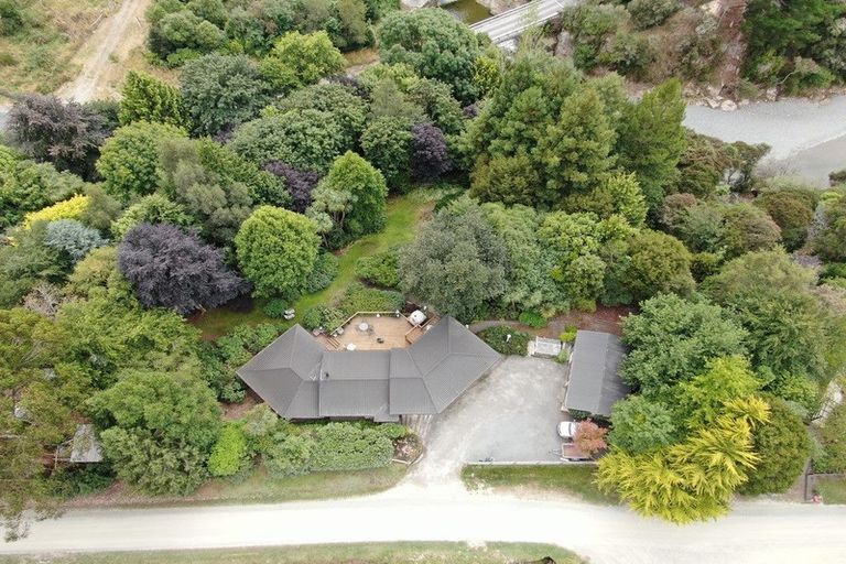 Photo of property in 15 Reid Road, Herbert, Oamaru, 9495