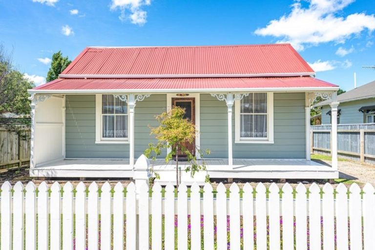 Photo of property in 50 Maxwell Avenue, Durie Hill, Whanganui, 4500