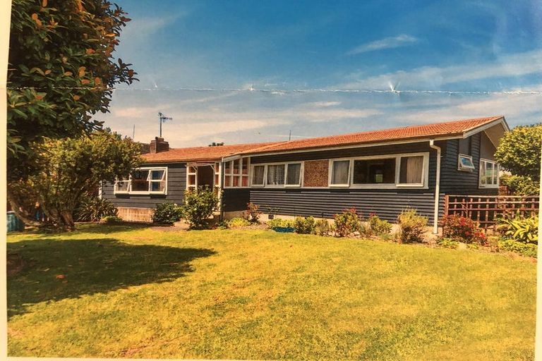 Photo of property in 65 Kings Avenue, Waikuku Beach, 7402