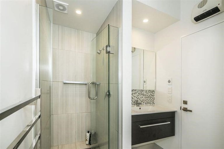 Photo of property in 1036a Colombo Street, St Albans, Christchurch, 8014