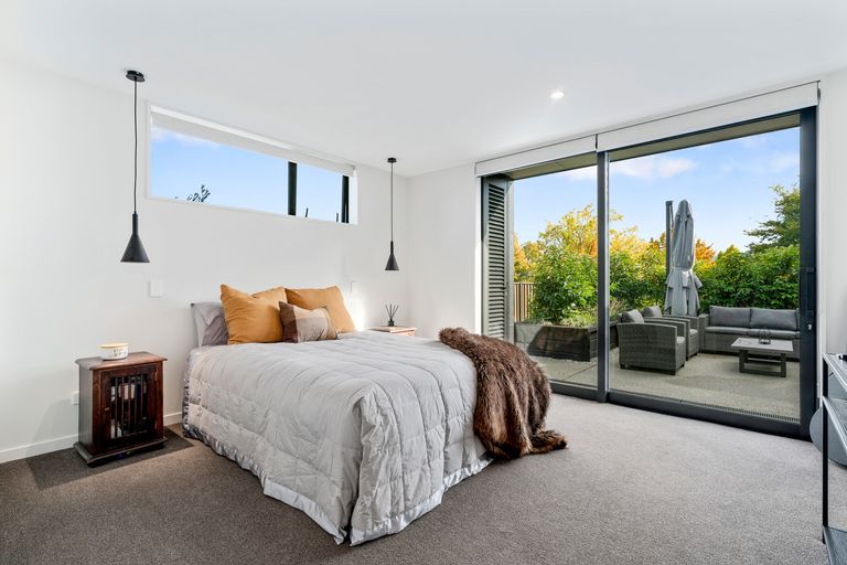 Photo of property in 73 Rob Roy Lane, Wanaka, 9305