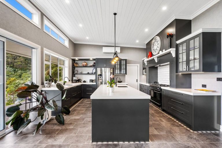 Photo of property in 6a Seaview Drive, Mahia, 4198