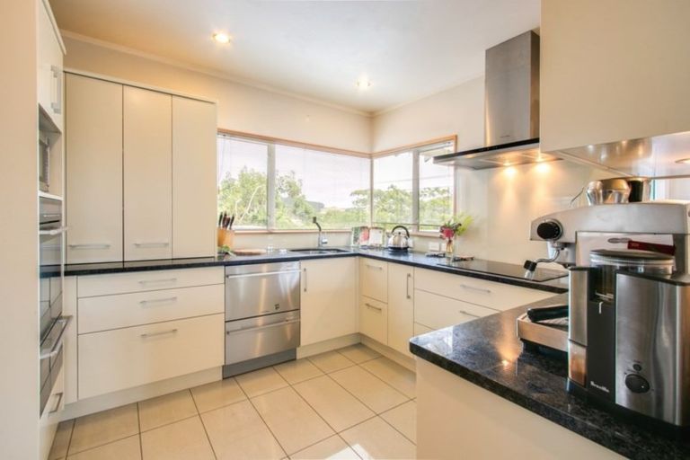 Photo of property in 62 Churchill Drive, Taradale, Napier, 4112