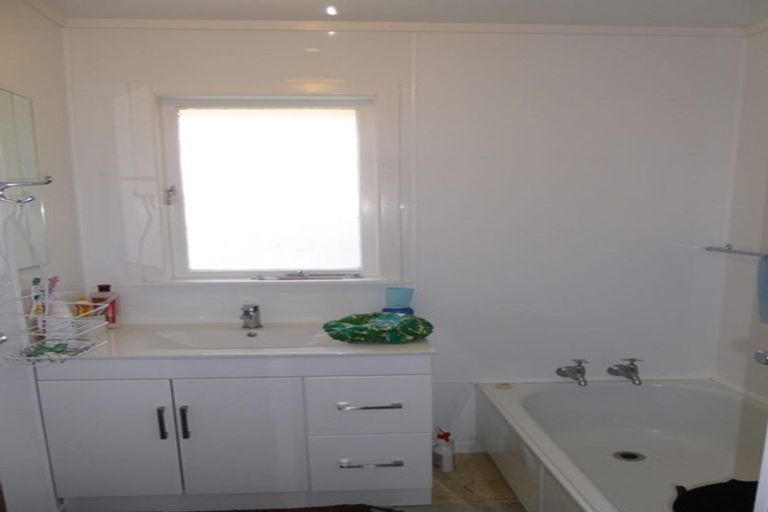 Photo of property in 33 Nevada Road, Silverdale, Hamilton, 3216