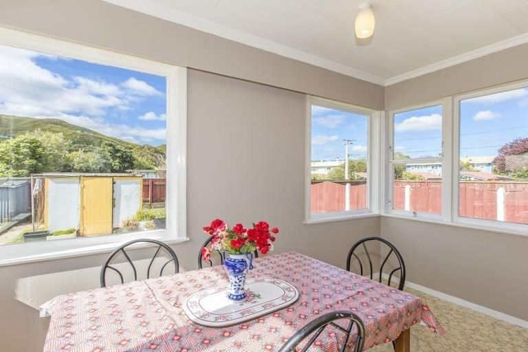 Photo of property in 1088 High Street, Taita, Lower Hutt, 5011
