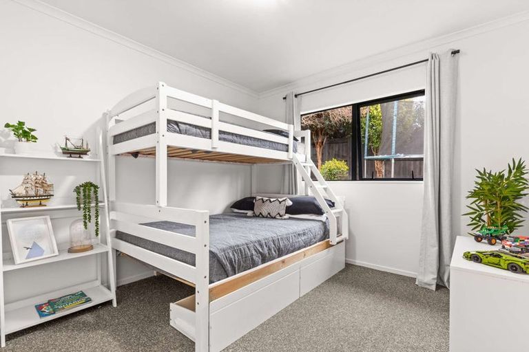 Photo of property in 16 Amberley Crescent, Bethlehem, Tauranga, 3110