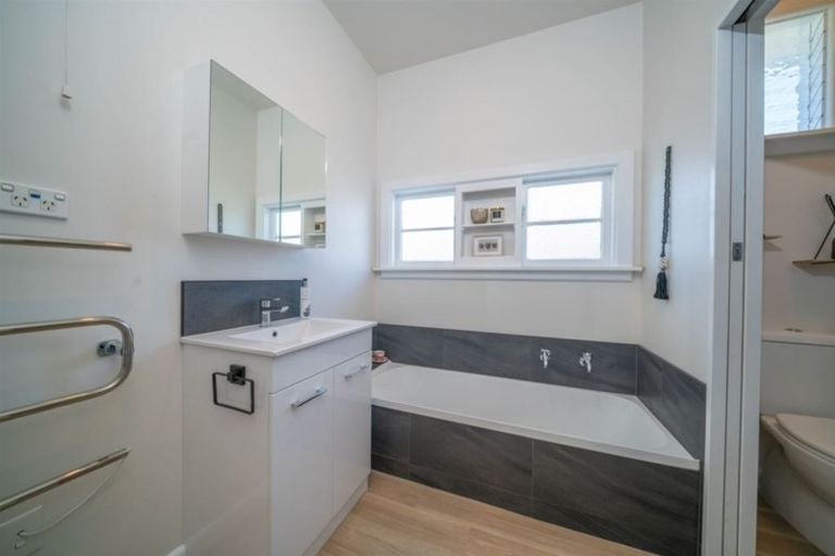 Photo of property in 55 Diamond Avenue, Spreydon, Christchurch, 8024